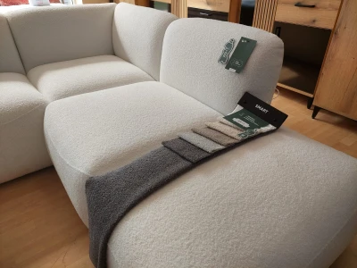 Объемный модульный диван с фактурой "букле"