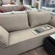 Прямой диван-софа в теплом песочном оттенке