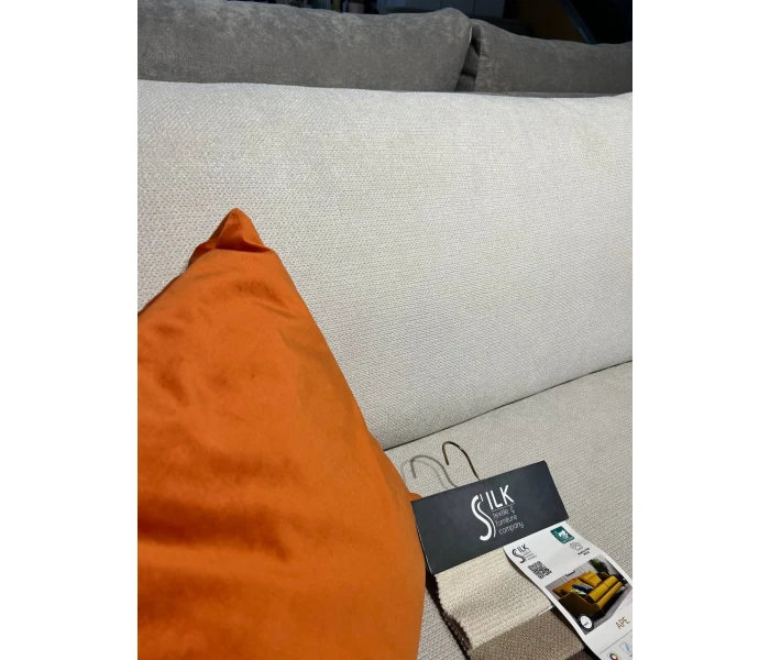 Великий модульний кутовий диван молочного кольору