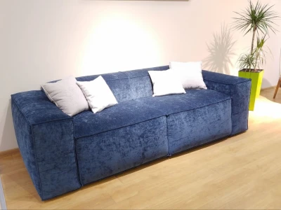 Диван-моноблок насиченого синього кольору