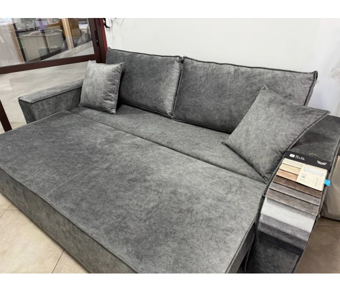 Прямий диван-ліжко з широким спальним місцем