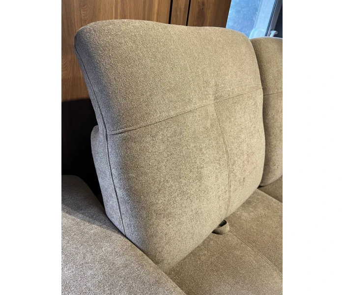 Эргономичный угловой диван-трансформер со скругленными боковинами