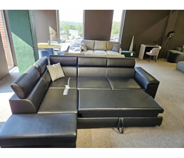 Угловой диван с регулируемыми подголовниками