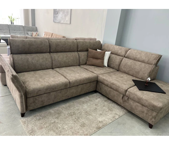 Раскладной диван с многосекционной спинкой