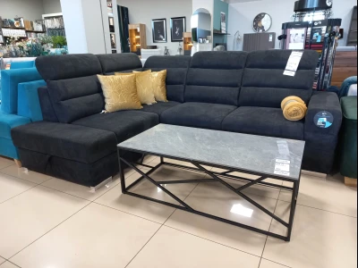 Эргономичный угловой диван темно-серого цвета