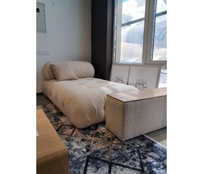 Багатосекційний диван з вільним компонуванням