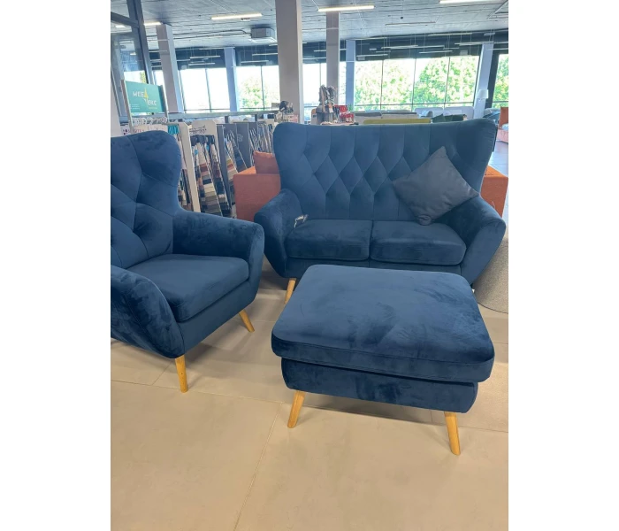 Набор мягкой мебели в неоклассическом стиле с каретной стяжкой