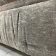 Комфортний кутовий диван із шеніловою текстурою