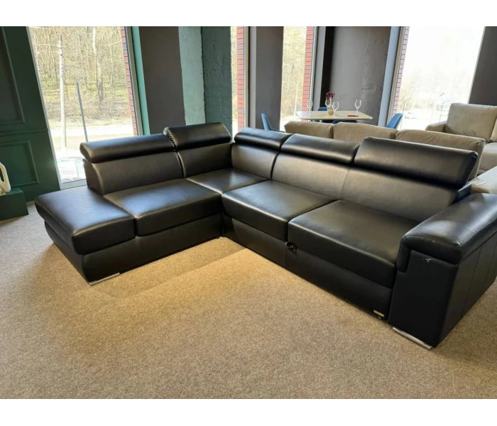 Угловой диван с регулируемыми подголовниками