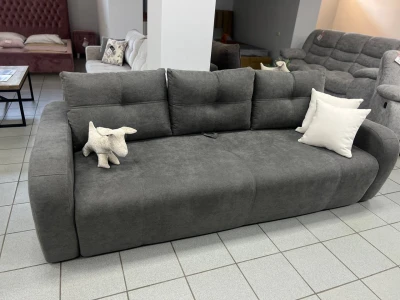 Тримісний прямий розкладний диван з округлими підлокітниками