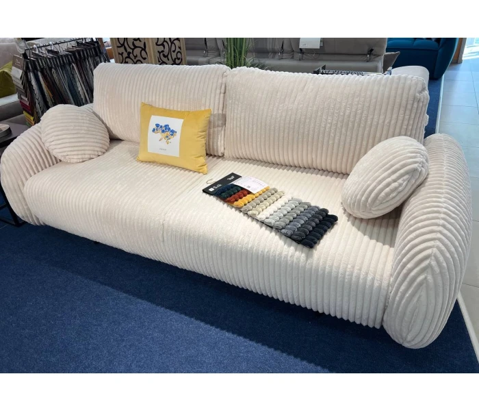 Кремовый Г-образный диван с широким шезлонгом