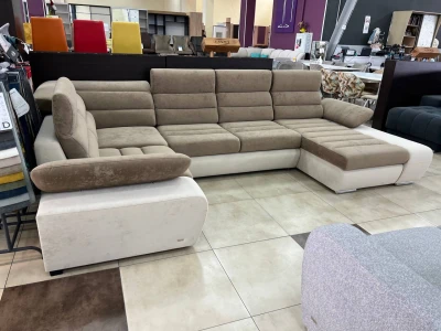 Большой Г-образный угловой диван с регулируемыми подголовниками