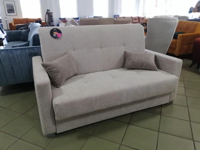 Функциональный диван для небольшой комнаты