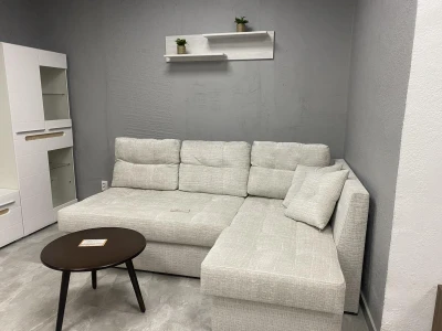 Кутовий диван з широким сидінням для відпочинку