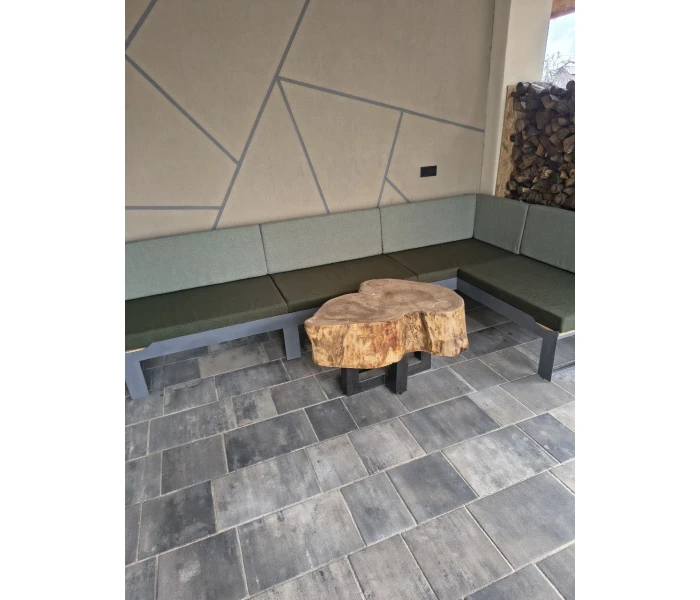 Оббивка м'яких сидінь для садової альтанки