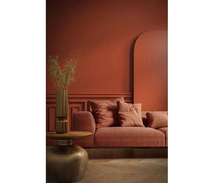 Прямой диван с широкими низкими подлокотниками