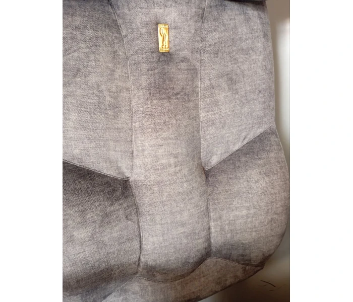 Проєкт з перетяжки сучасного ергономічного крісла