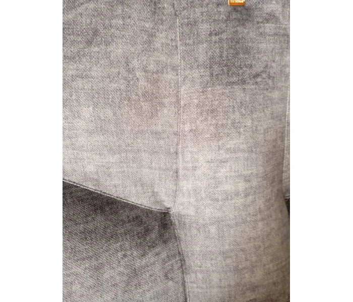 Проєкт з перетяжки сучасного ергономічного крісла