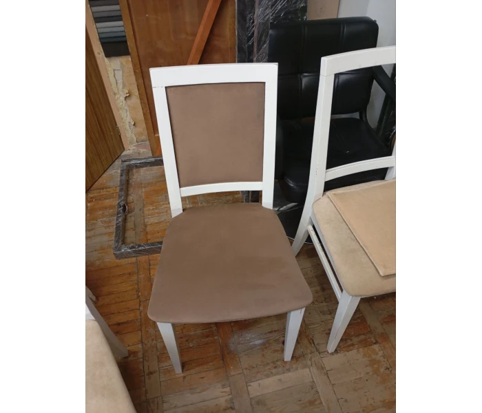 Перетяжка обіднього стільця з м'якою спинкою у кавовий велюр