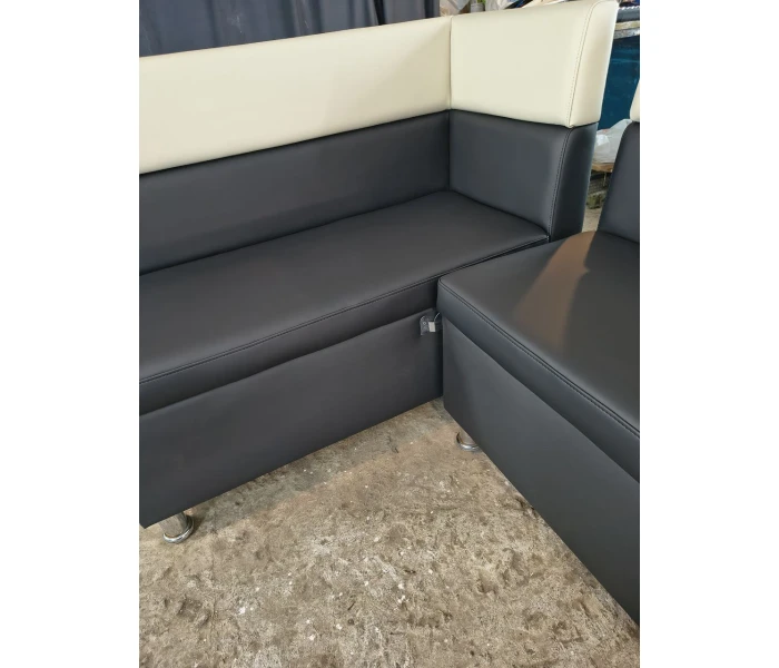 Перетяжка модульного кутового дивана для HoReCa з комбінованою оббивкою