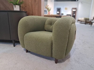 Округле крісло з об'ємним дизайном