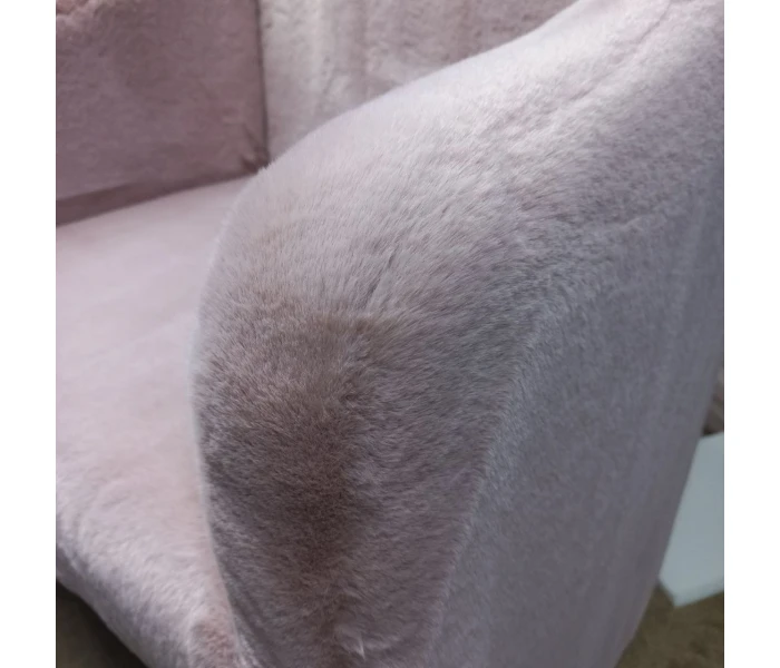 Мягкое кресло с уникальной монолитной конструкцией