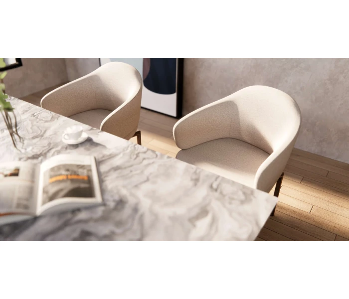 Кресло для столовой с мягкой обивкой и полукруглыми подлокотниками