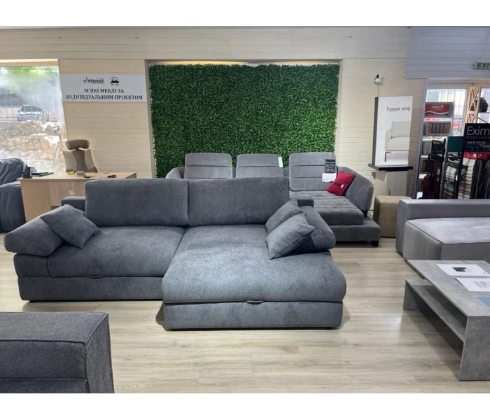 Лаконічний кутовий диван темно-сірого кольору