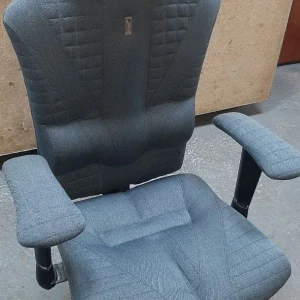 Перетяжка эргономичного компьютерного кресла рогожкой