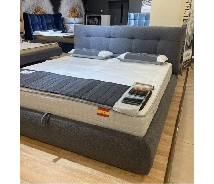 Функціональне ліжко з квадратною прошивкою