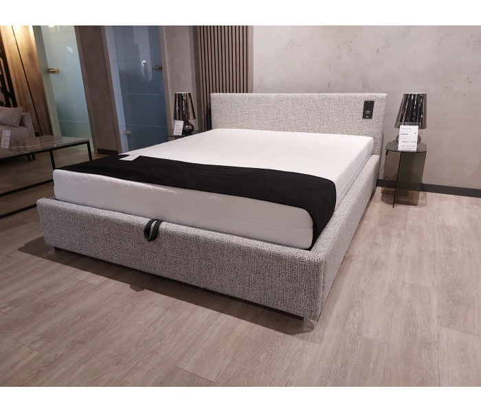 Функціональне двоспальне ліжко з підйомним механізмом