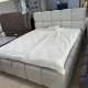 Ліжко двоспальне сіре з квадратною прошивкою