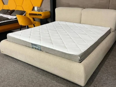 Текстурне ліжко з нішею для зберігання