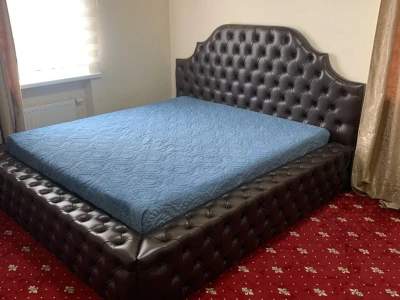 Комплексное изготовление спального гарнитура: кровать и релакс-софа в экокоже