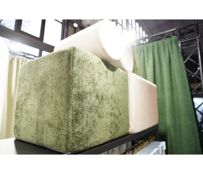 М'який пуф-куб у відтінку хакі