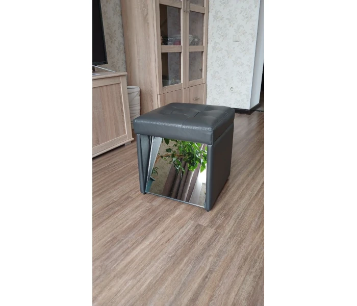 Квадратний пуф з екошкіри з дзеркальною фасадною панеллю