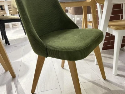 М'який оливковий стілець без підлокітників