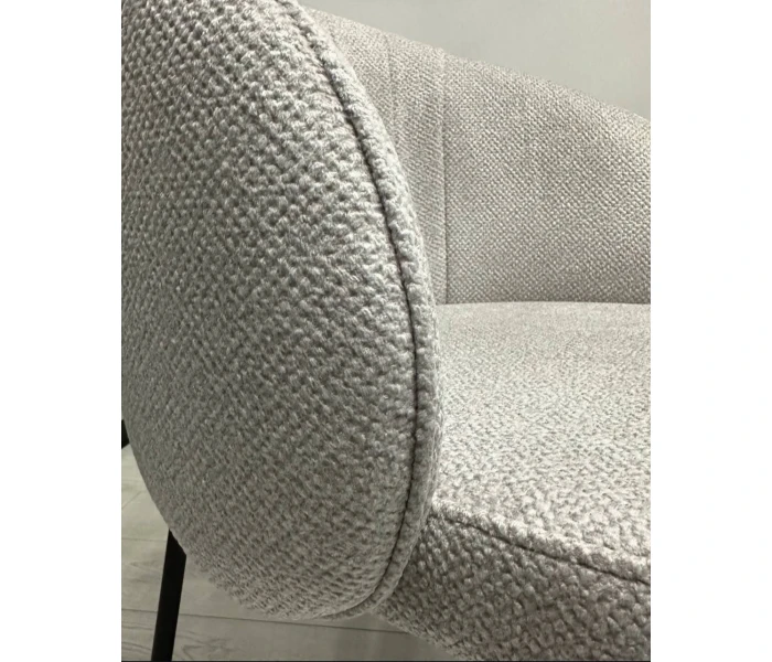 Крісло-стілець з суцільною спинкою